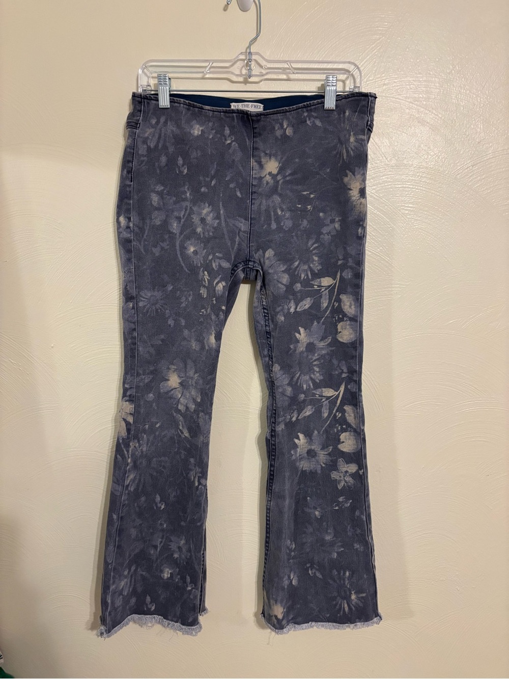 Free People We The Free 30 Floral Flare Jeans Raw Hem